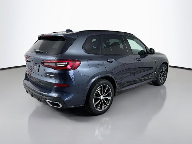 Used 2022 BMW X5 xDrive40i w/ M Sport Package AWD/4WD image 7