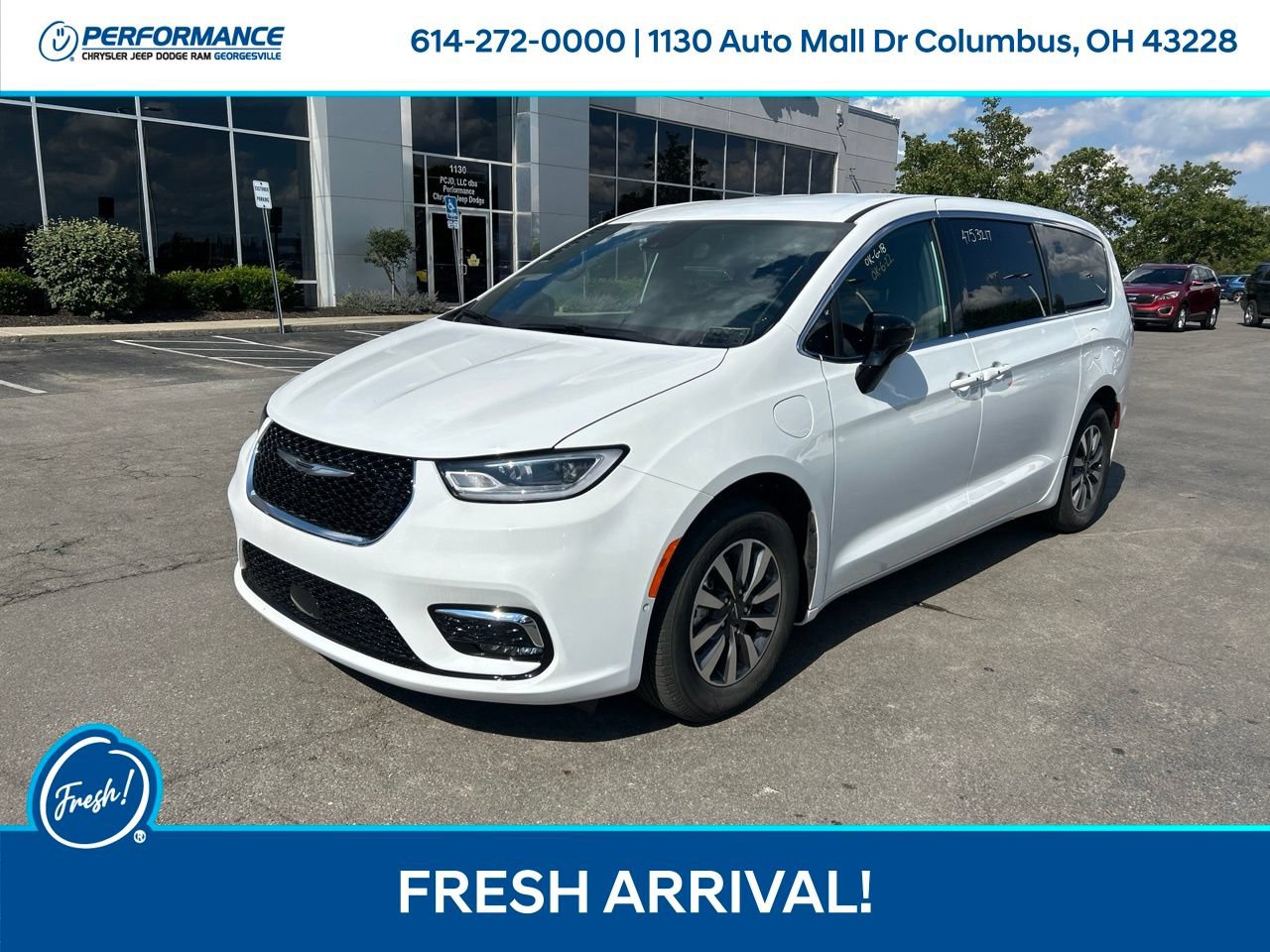 Used 2026 Chrysler Pacifica Select FWD image 8