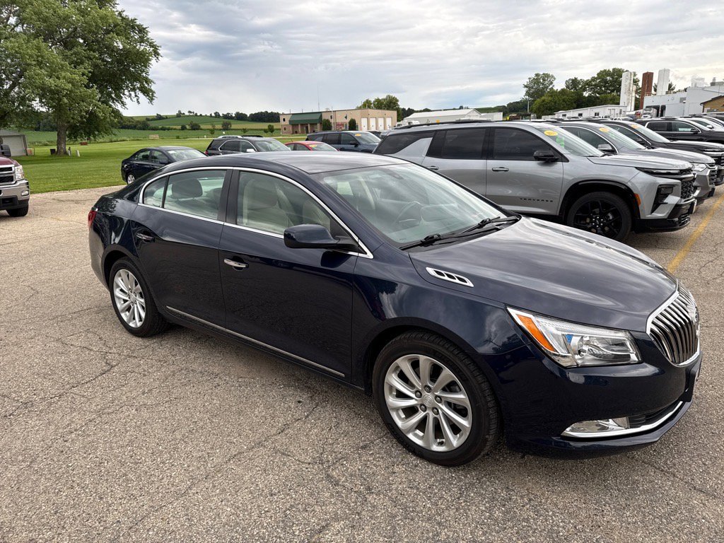Used 2016 Buick LaCrosse video 1