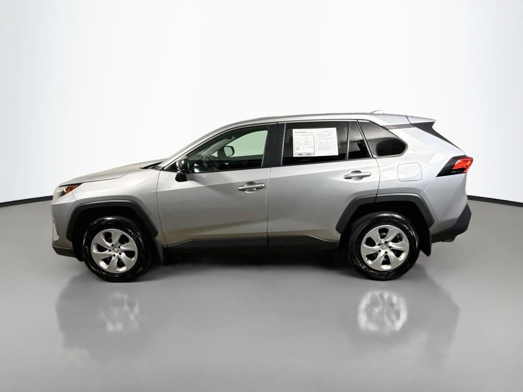 Certified 2024 Toyota RAV4 LE AWD/4WD image 4