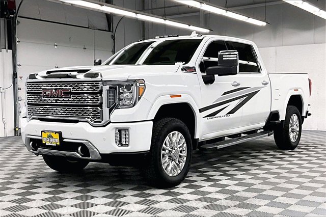 Used 2022 GMC Sierra 3500 Denali w/ Denali Ultimate Package image 11