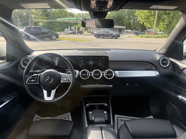 Used 2022 Mercedes-Benz GLB 250 4MATIC image 24
