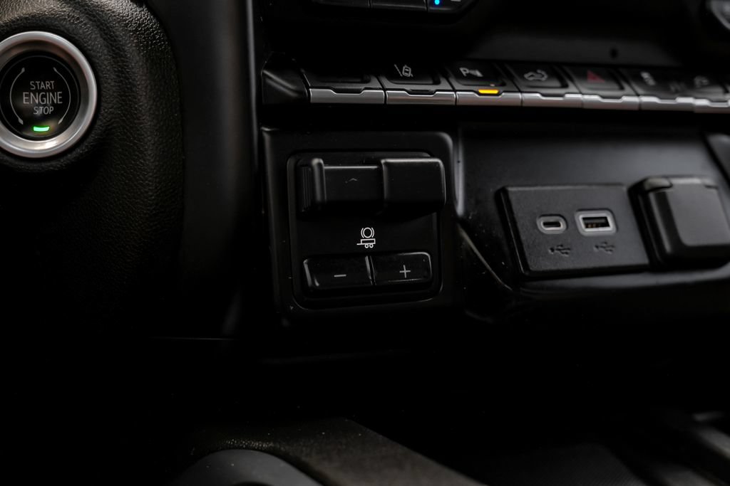 Used 2022 Chevrolet Silverado 2500 High Country AWD/4WD image 39