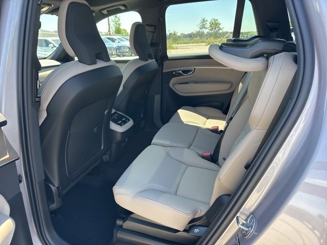 New 2026 Volvo XC90 B6 Plus w/ Protection Package Premier image 7