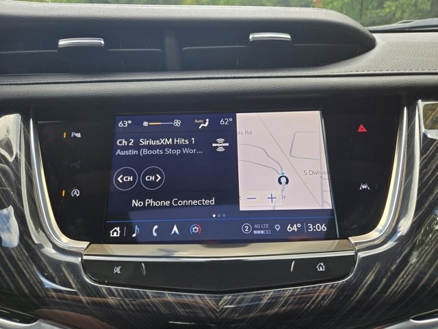 Used 2025 Cadillac XT6 Premium Luxury image 32