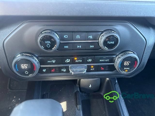 Used 2025 Ford Bronco Outer Banks AWD/4WD image 13