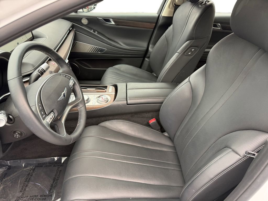 Used 2024 Genesis G80 image 9