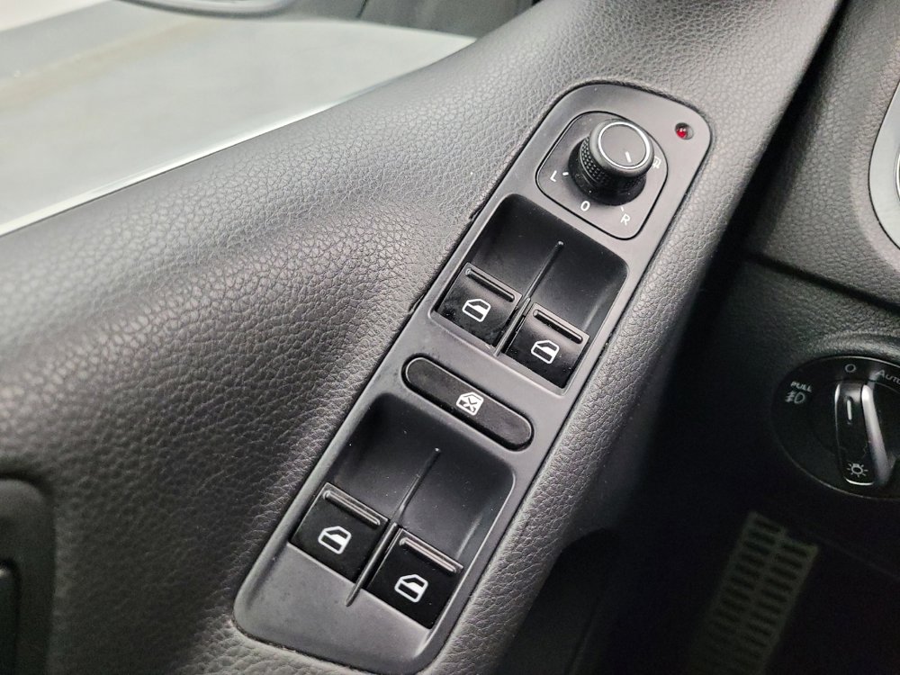 Used 2016 Volkswagen Tiguan R-Line AWD/4WD image 27