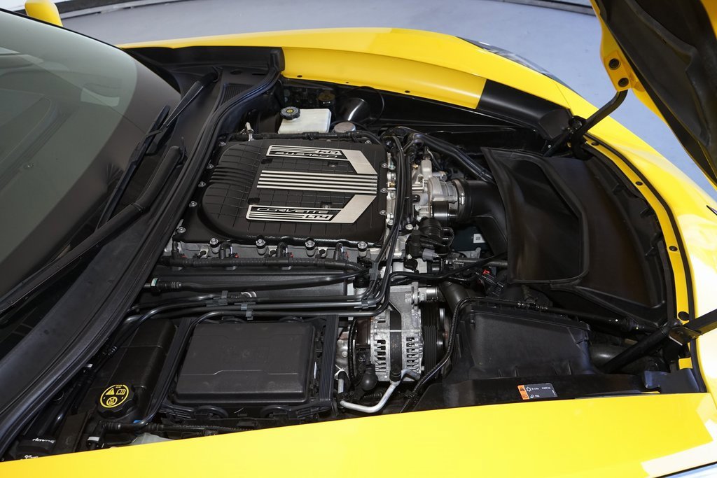 Used 2015 Chevrolet Corvette Z06 image 32
