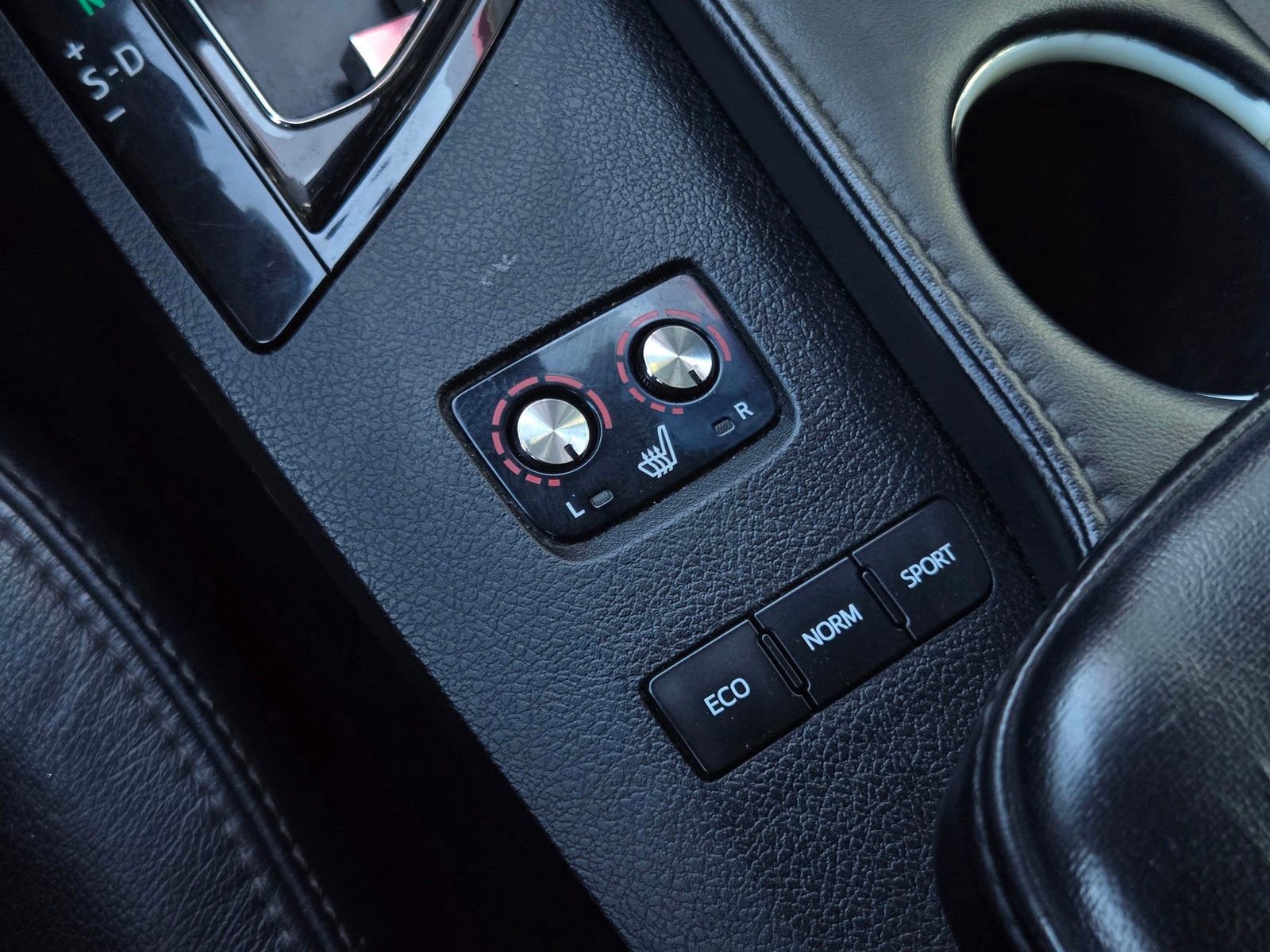 Certified 2018 Toyota Avalon XLE Plus w/ Carpet Mat Package image 19