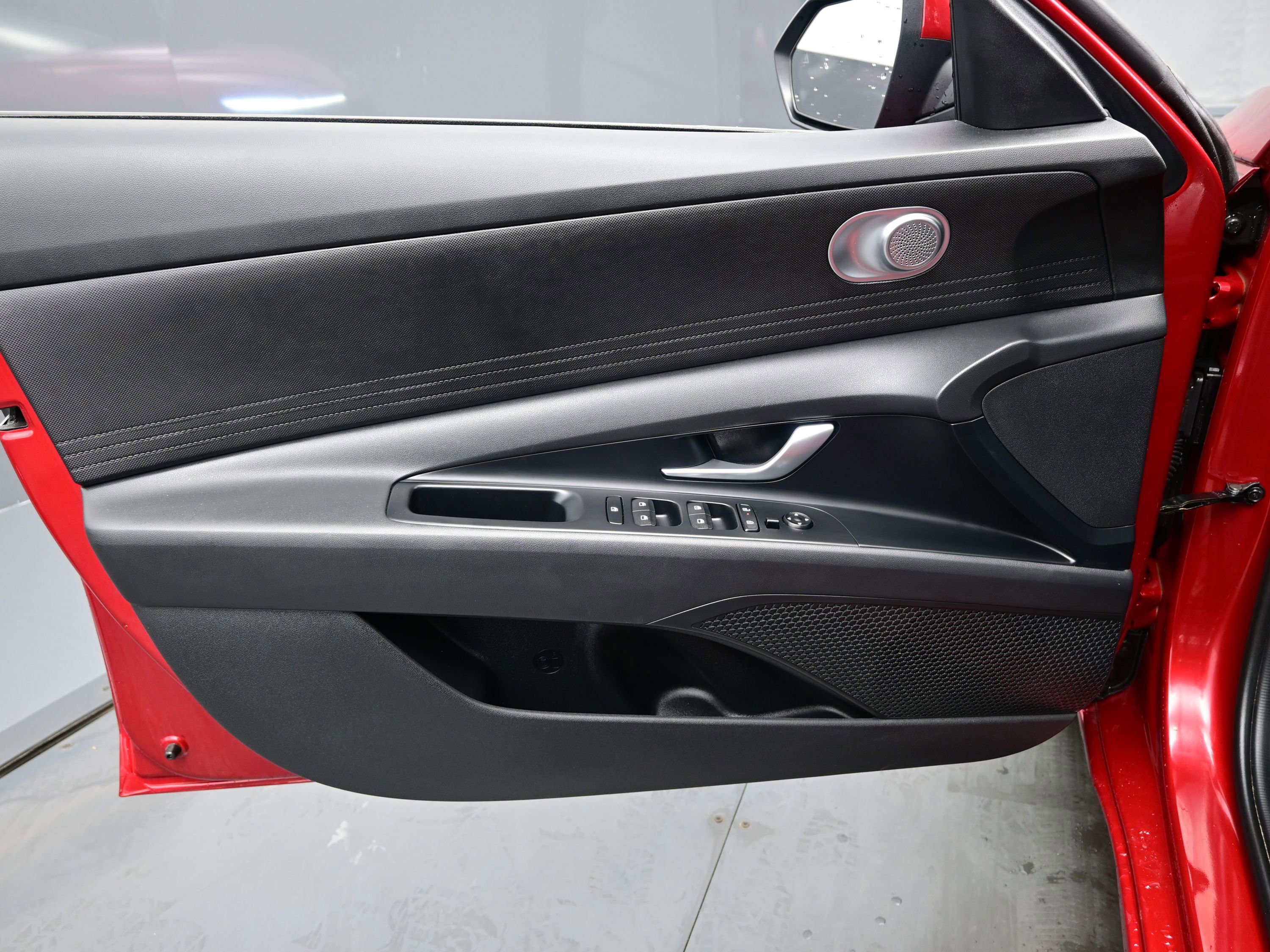 Certified 2025 Hyundai Elantra Blue image 9