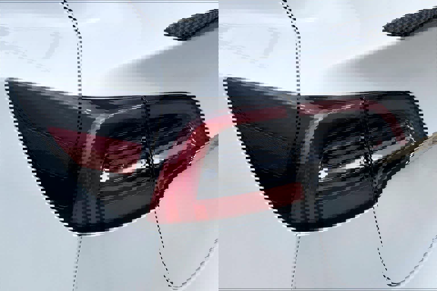 Used 2019 Tesla Model 3 Mid Range image 32