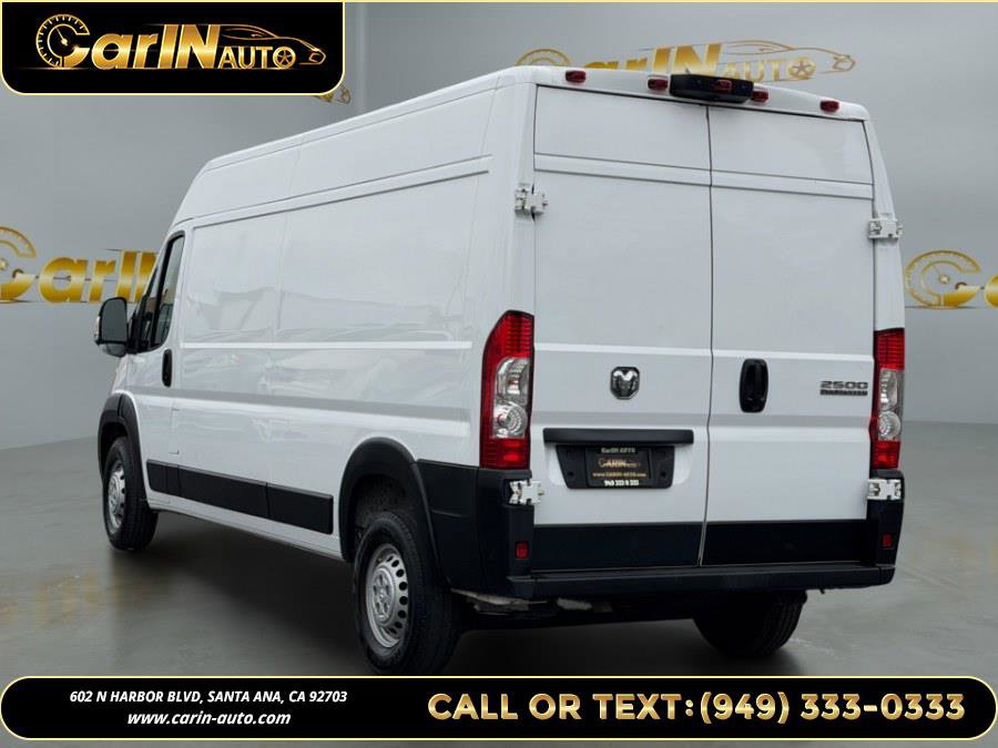 Used 2025 RAM ProMaster 2500 w/ Convenience Group image 4
