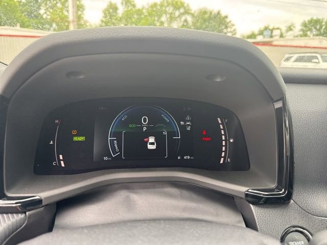 Used 2025 Toyota Camry SE FWD image 29