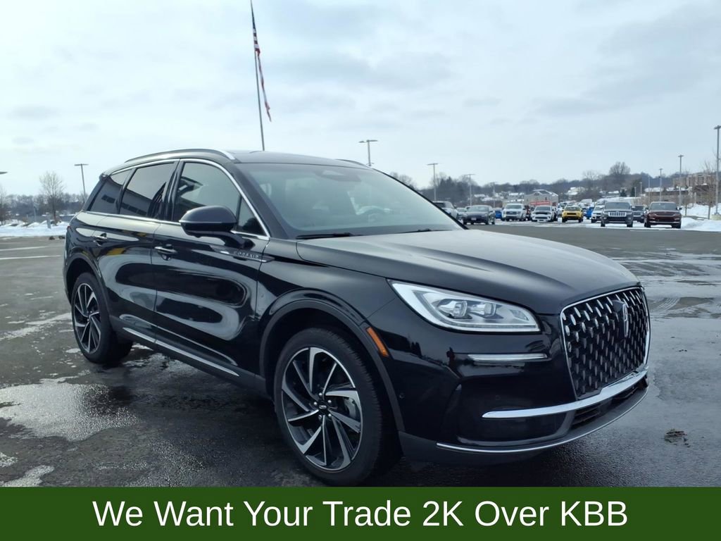 Used 2023 Lincoln Corsair Reserve w/ Equipment Group 202A image 8