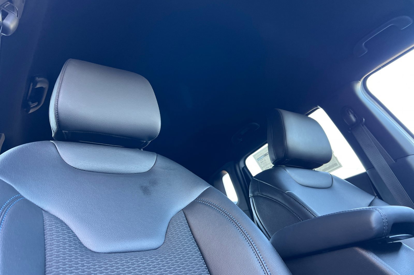 New 2026 Jeep Compass Latitude image 17
