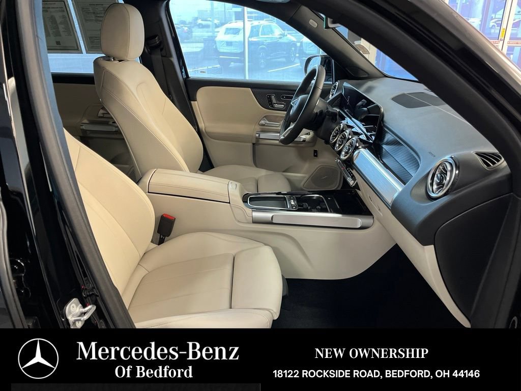 Used 2026 Mercedes-Benz GLB 250 4MATIC image 17