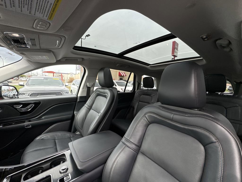 Used 2025 Lincoln Aviator Reserve w/ Jet Appearance Package image 22