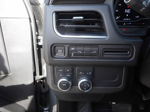 Used 2022 GMC Yukon SLE image 12