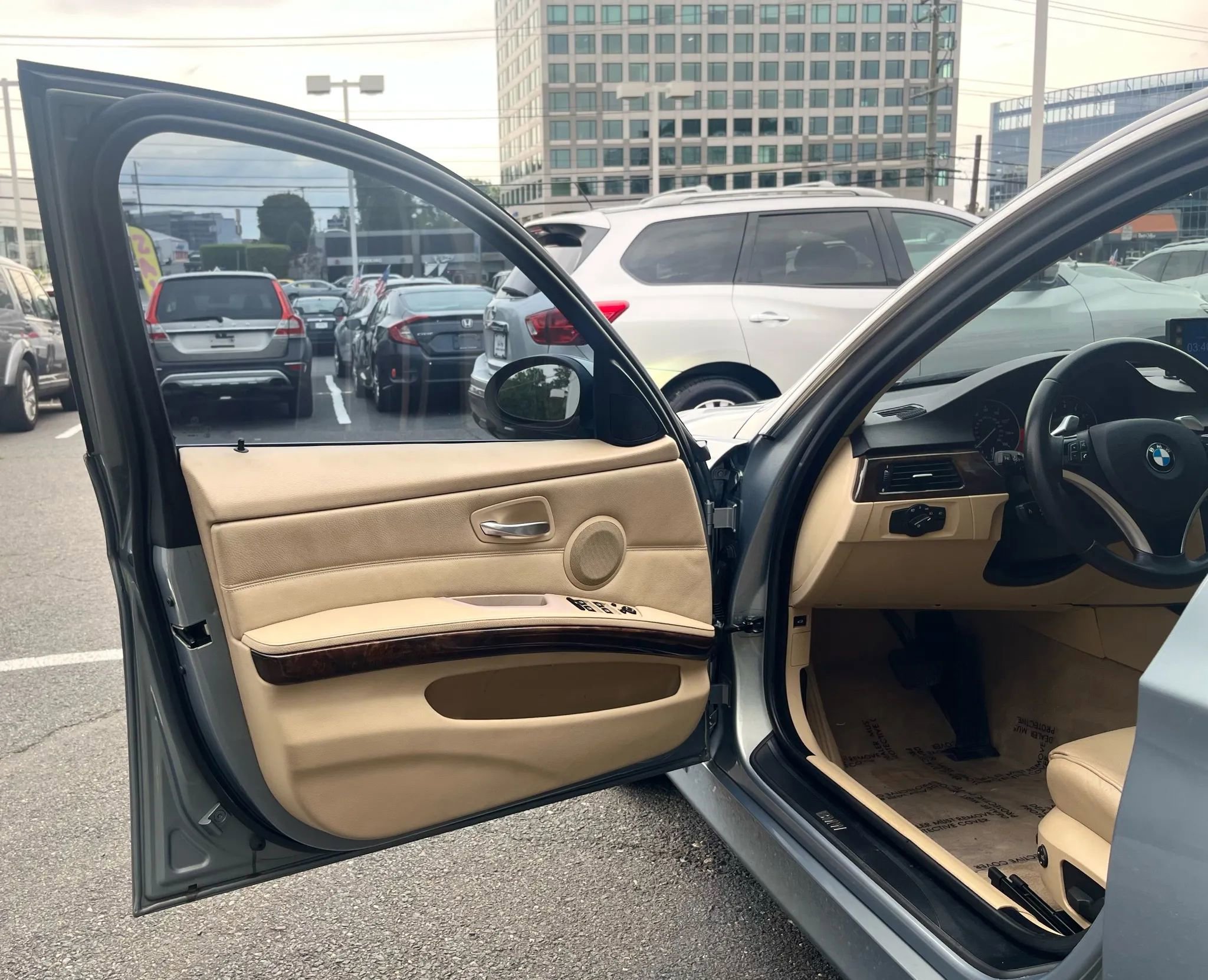 Used 2007 BMW 335i Sedan image 9