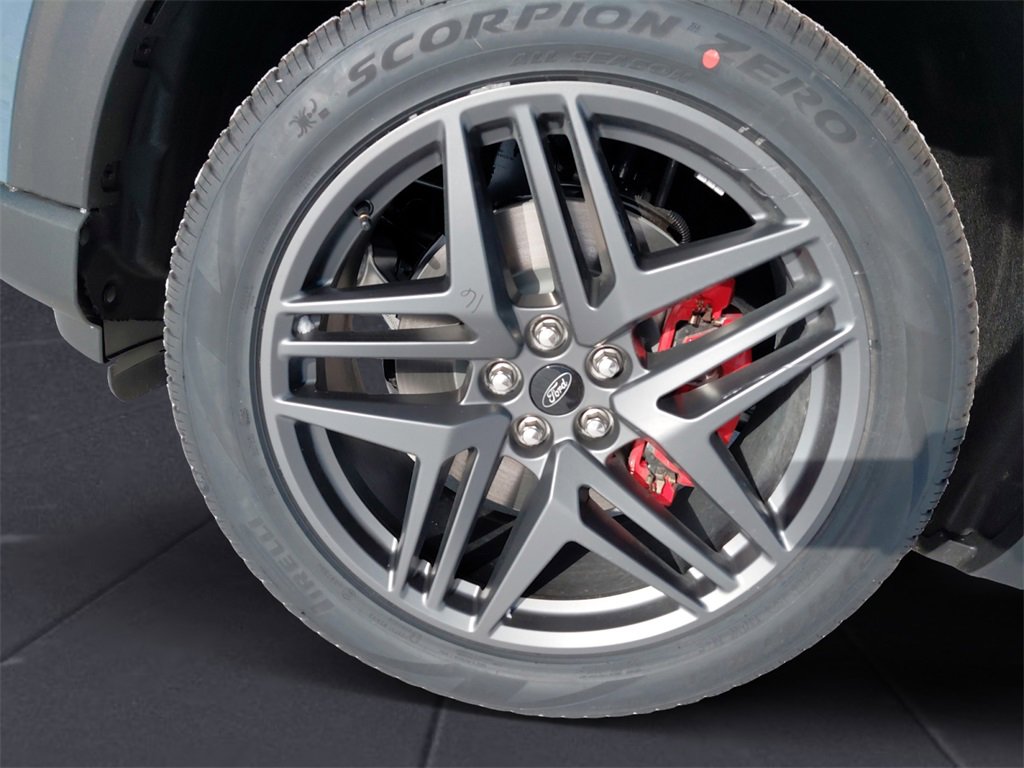 New 2026 Ford Explorer ST-Line w/ ST-Line Street Pack image 14