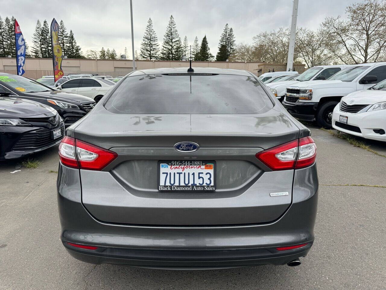 Used 2014 Ford Fusion SE w/ Equipment Group 202A FWD image 5