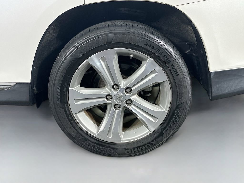 Used 2013 Toyota Highlander Limited image 35