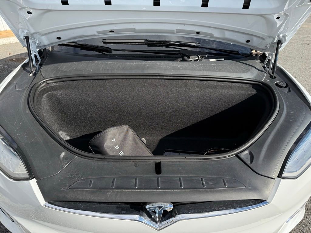 Used 2019 Tesla Model X Performance image 10