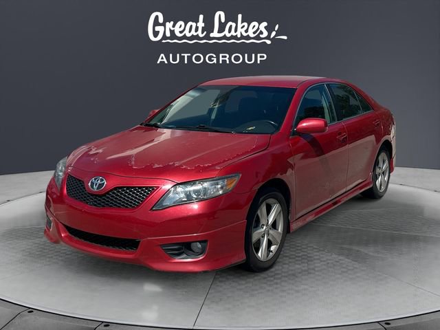 Used 2011 Toyota Camry SE FWD image 1