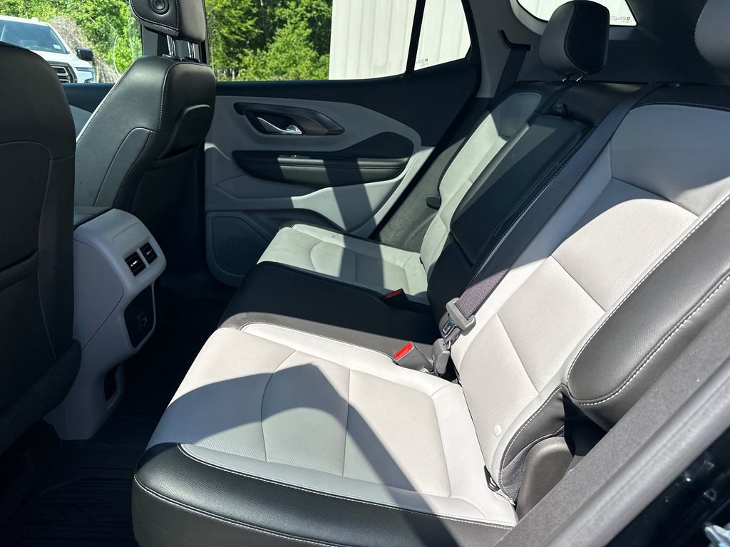 Used 2022 GMC Terrain SLT w/ Infotainment Package II FWD image 21