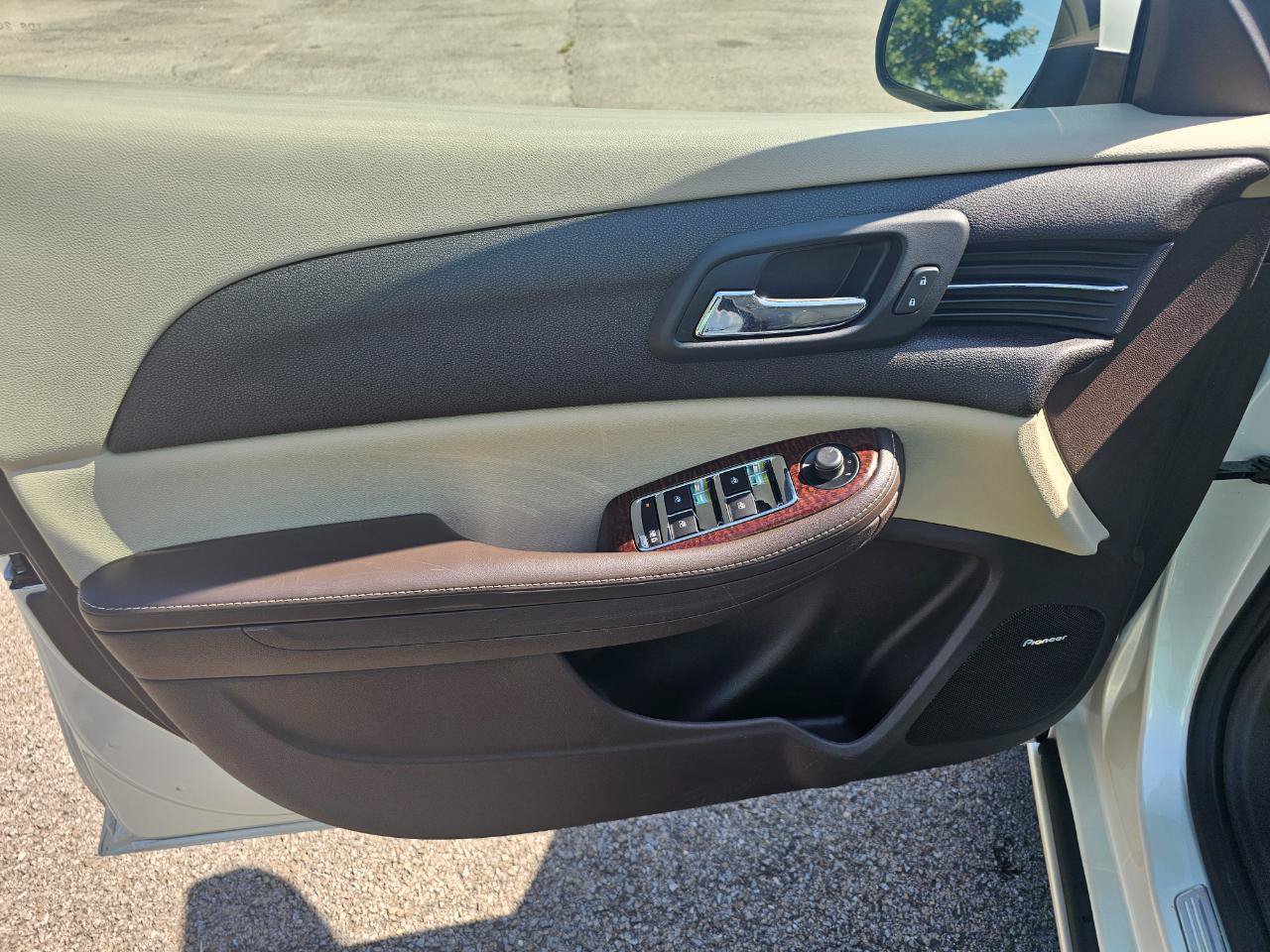 Used 2013 Chevrolet Malibu LTZ FWD image 22