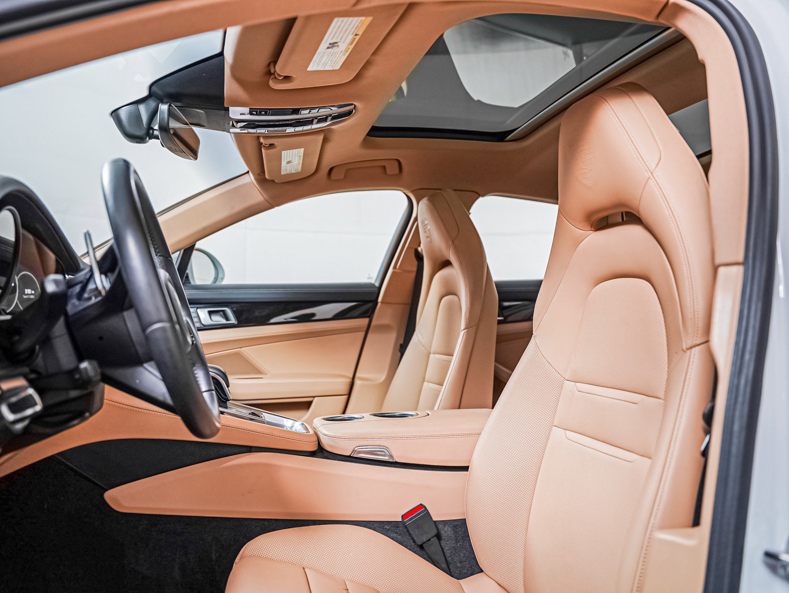 Certified 2023 Porsche Panamera 4S image 5