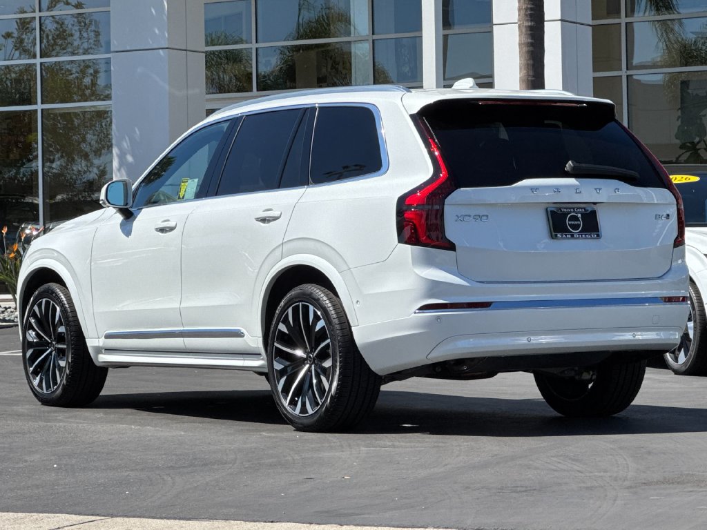 Certified 2026 Volvo XC90 B6 Plus AWD/4WD image 3