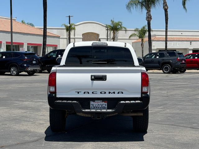 Used 2017 Toyota Tacoma TRD Off-Road w/ Tow Package (A/T) AWD/4WD image 7