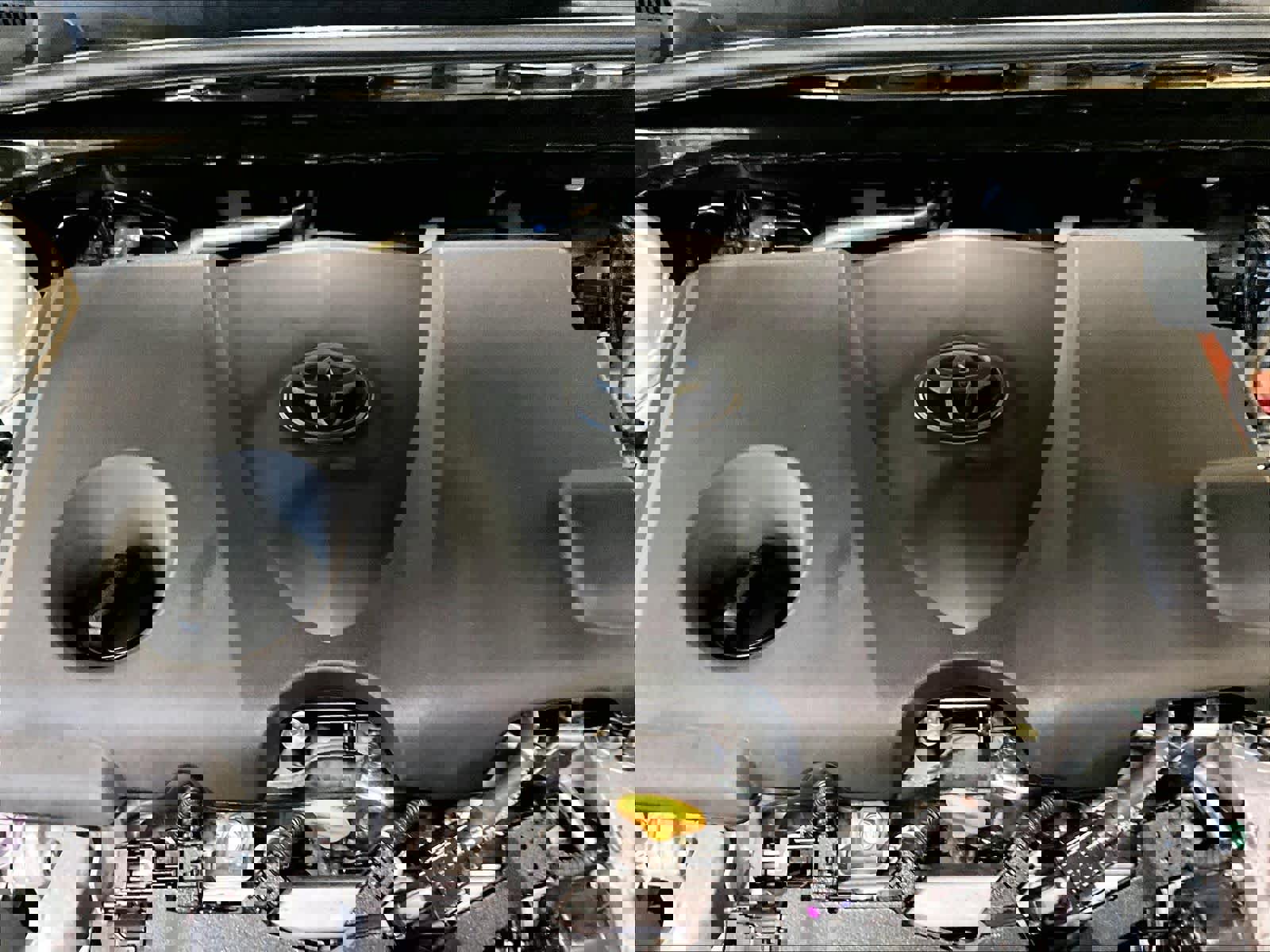 Used 2025 Toyota Camry LE image 34