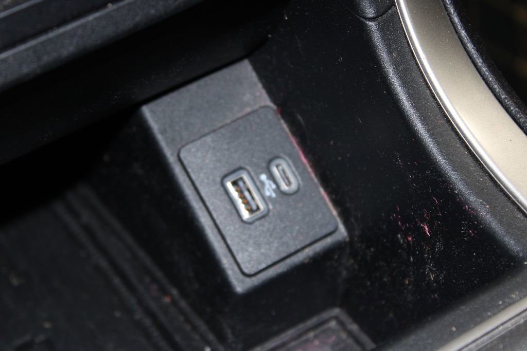 Used 2024 Ford Edge SEL w/ Convenience Package image 32