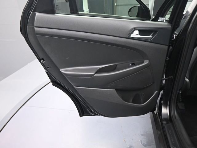 Used 2021 Hyundai Tucson SE w/ Cargo Package image 18