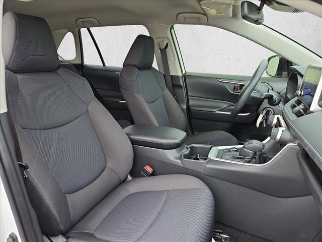 Used 2025 Toyota RAV4 LE AWD/4WD image 21