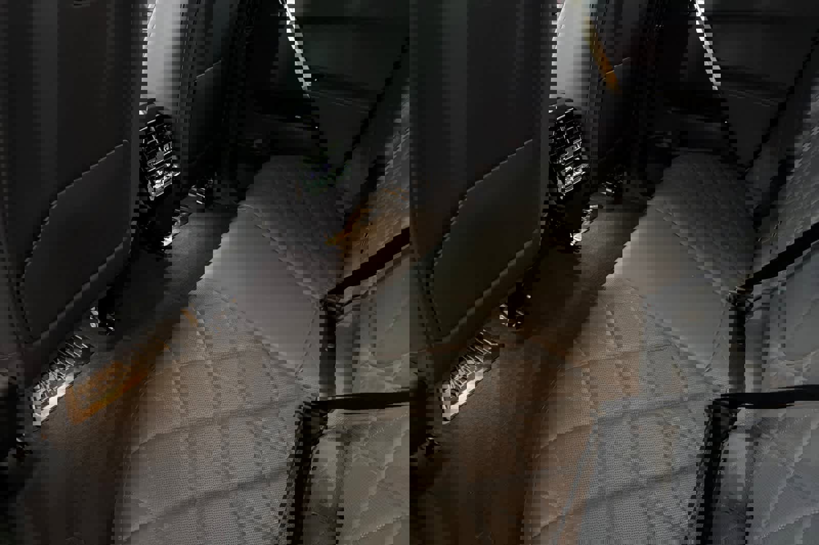 Used 2023 BMW iX M60 w/ Executive Package image 4