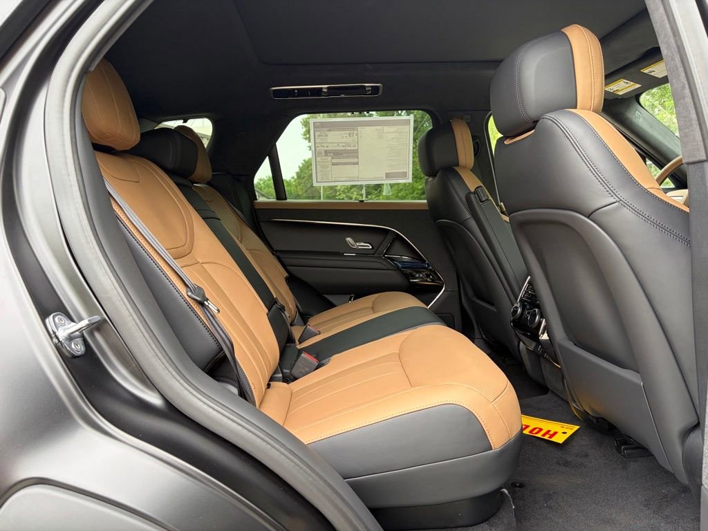 New 2026 Land Rover Range Rover Sport Autobiography AWD/4WD image 17