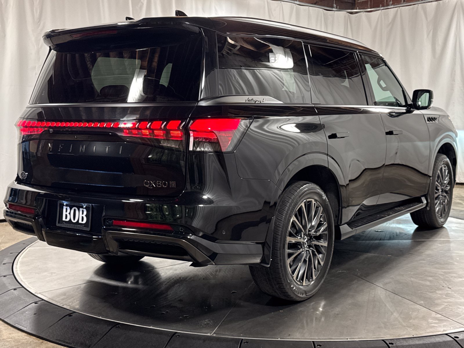 Certified 2026 INFINITI QX80 Autograph AWD/4WD image 10