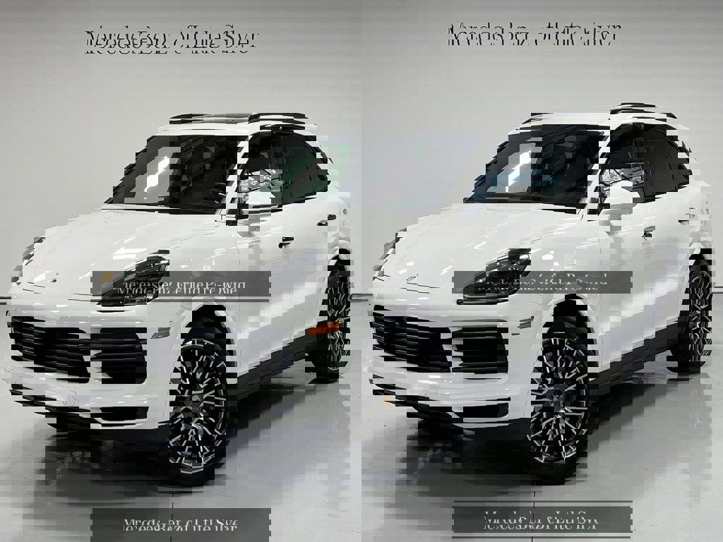 Used 2022 Porsche Cayenne S image 1