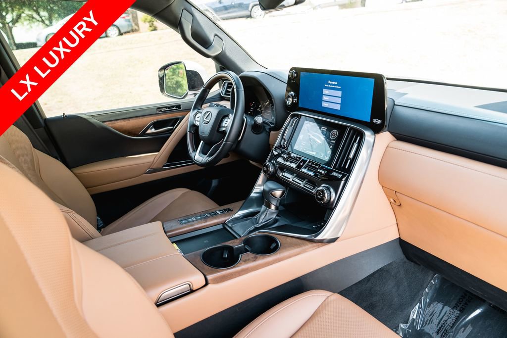 Used 2023 Lexus LX 600 4WD w/ Accessory Package (Z1) image 11