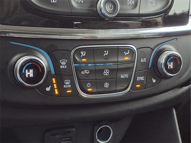 Certified 2020 Chevrolet Traverse LT w/ LT Premium Package image 10