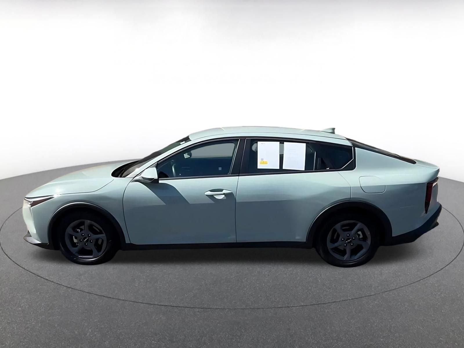 Used 2026 Kia K4 FWD image 9