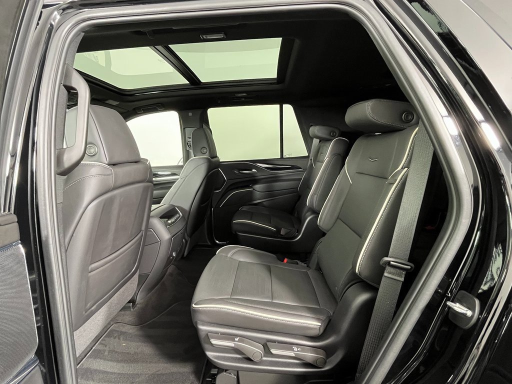 Used 2024 Cadillac Escalade Sport w/ Touring Package image 22