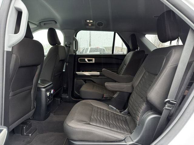 Used 2021 Ford Explorer XLT image 14