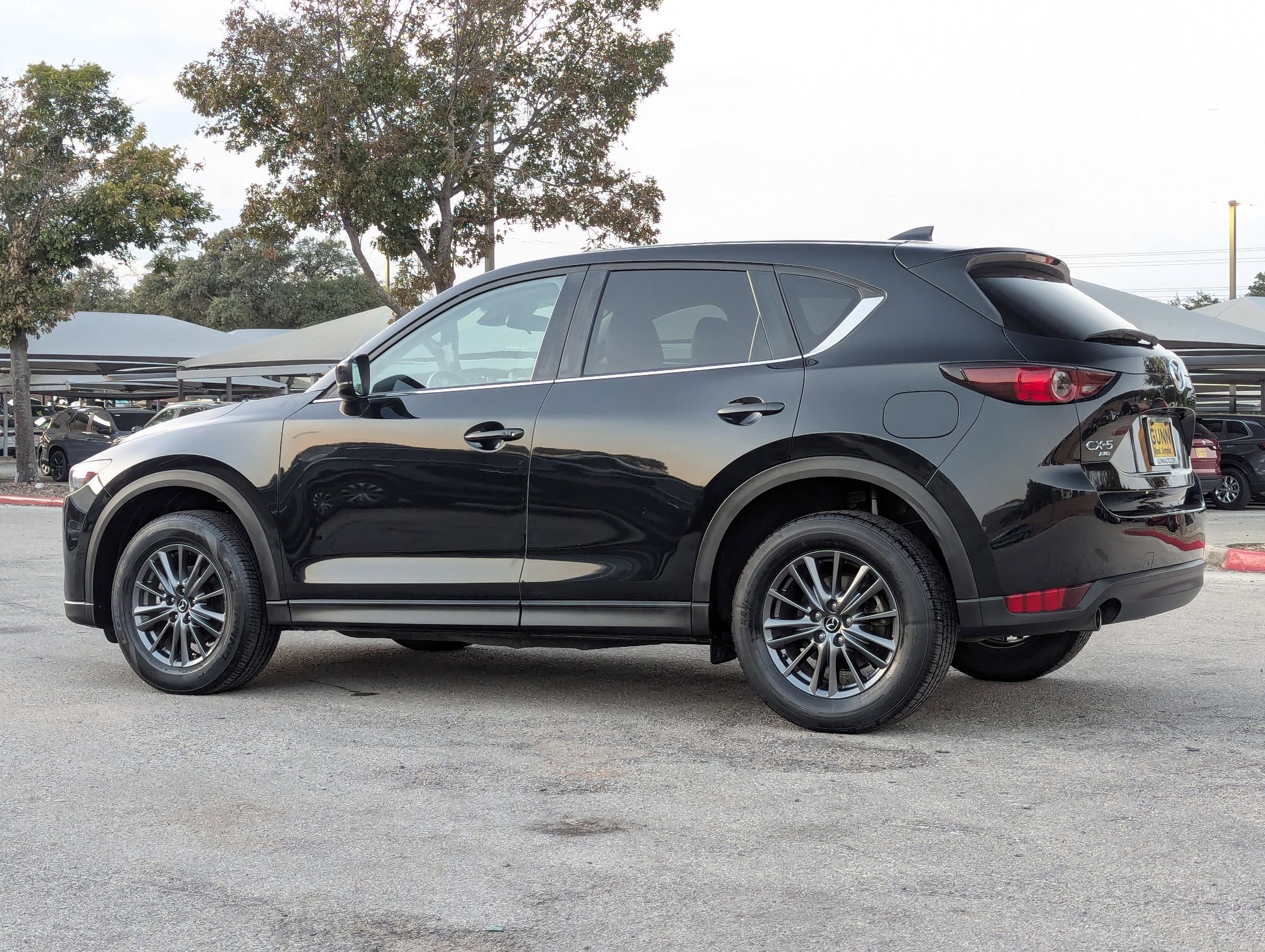 Used 2021 MAZDA CX-5 Touring image 6