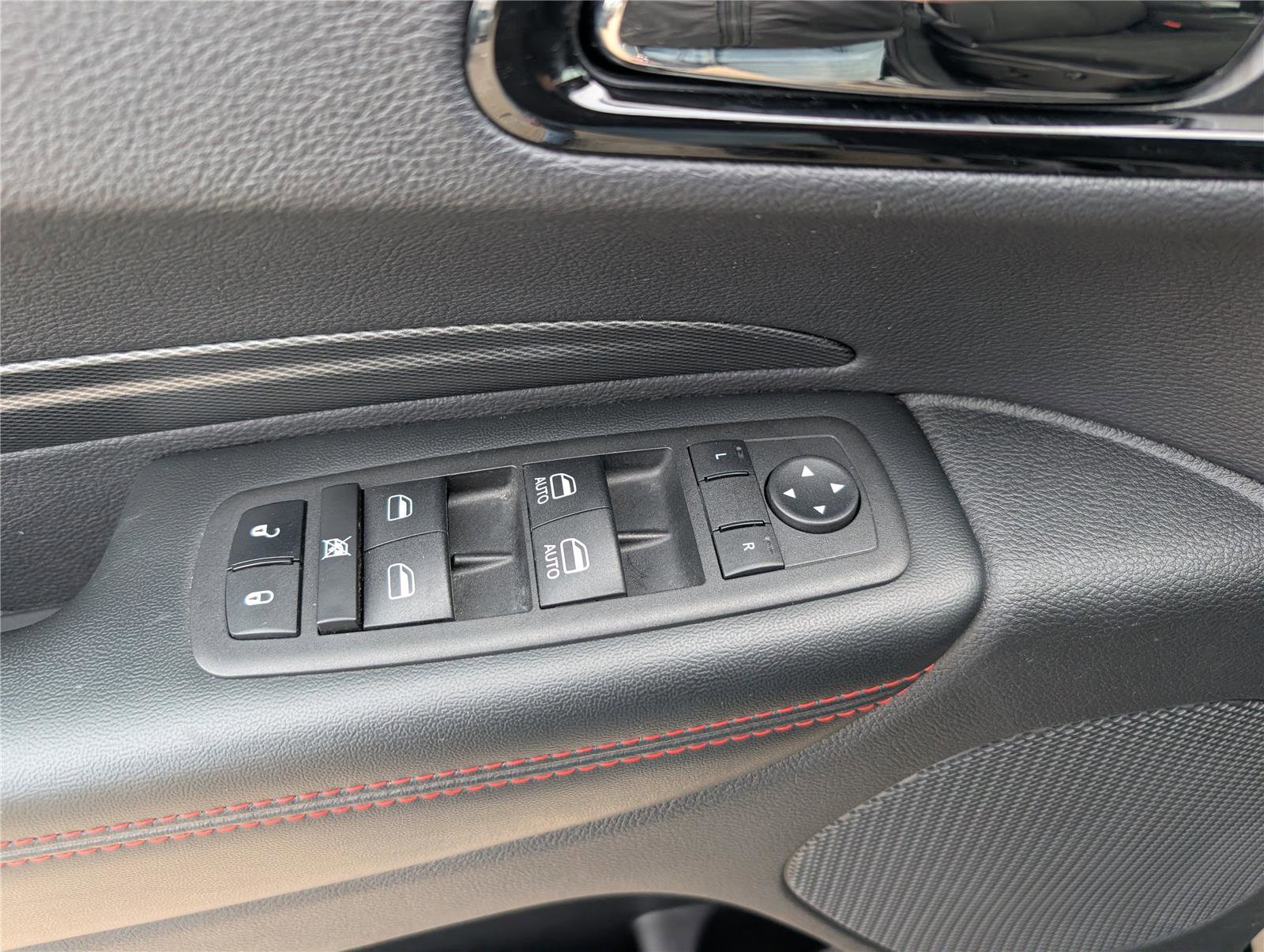 Used 2023 Dodge Durango R/T w/ Blacktop Package image 20