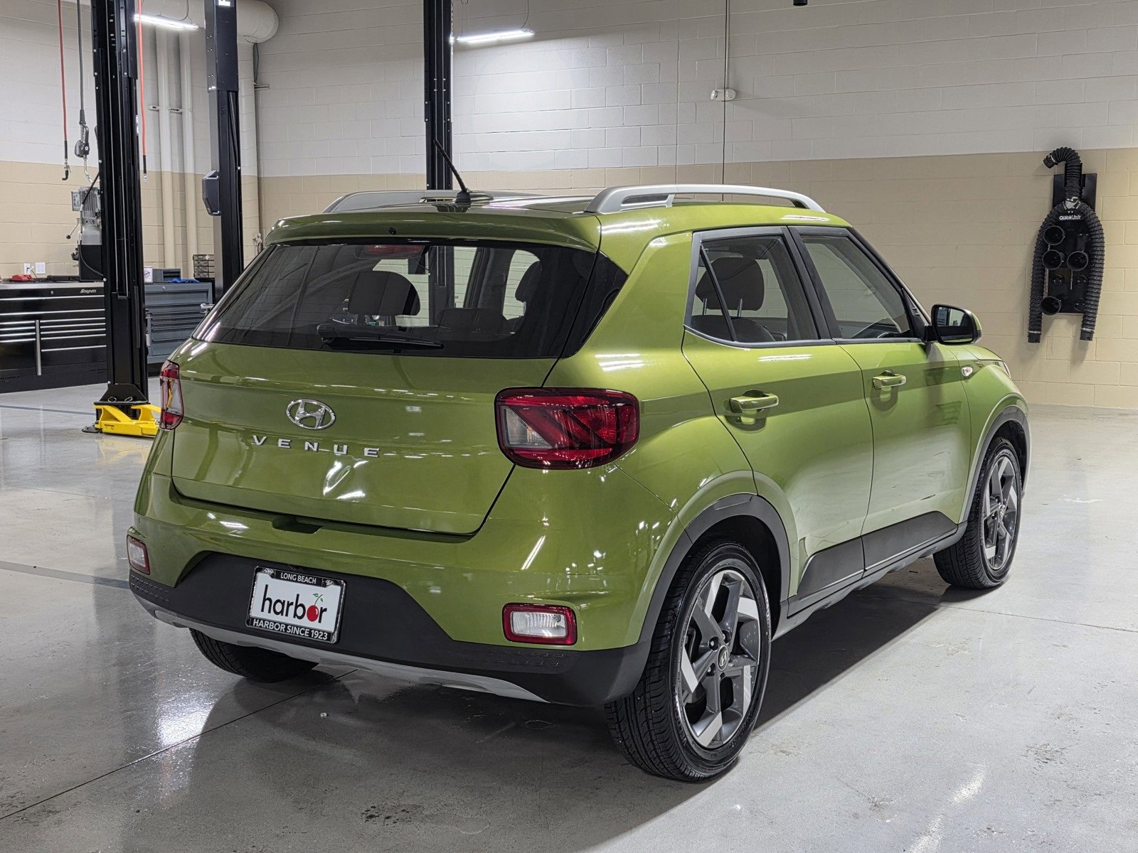 Certified 2023 Hyundai Venue SEL image 7